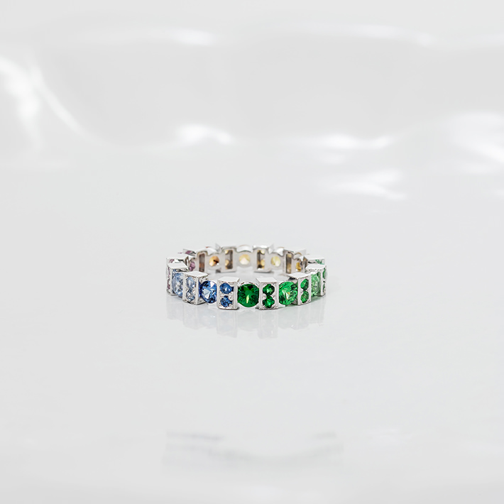 画像：Multicolor ring / WG2