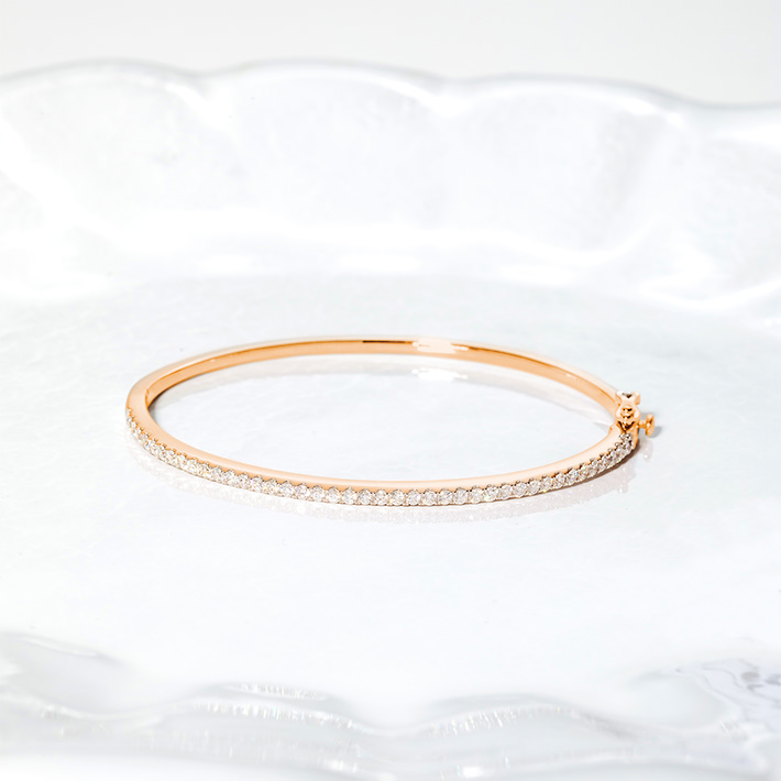 画像：Diamond bangle Large