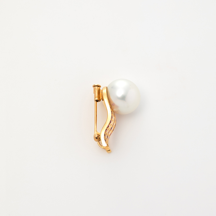 画像：Pearl brooch w/Ruby3