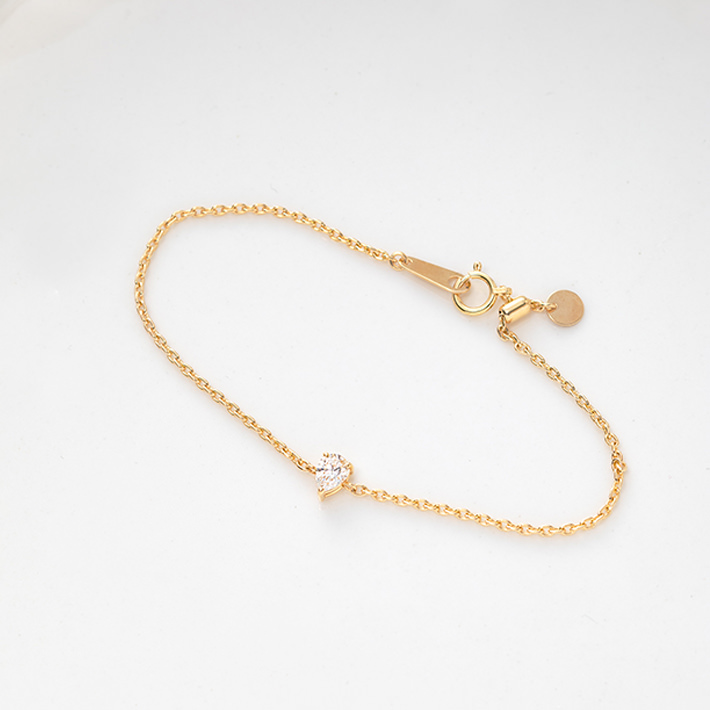 画像：Diamond bracelet Pear shape